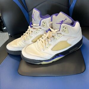 listing-status-banner